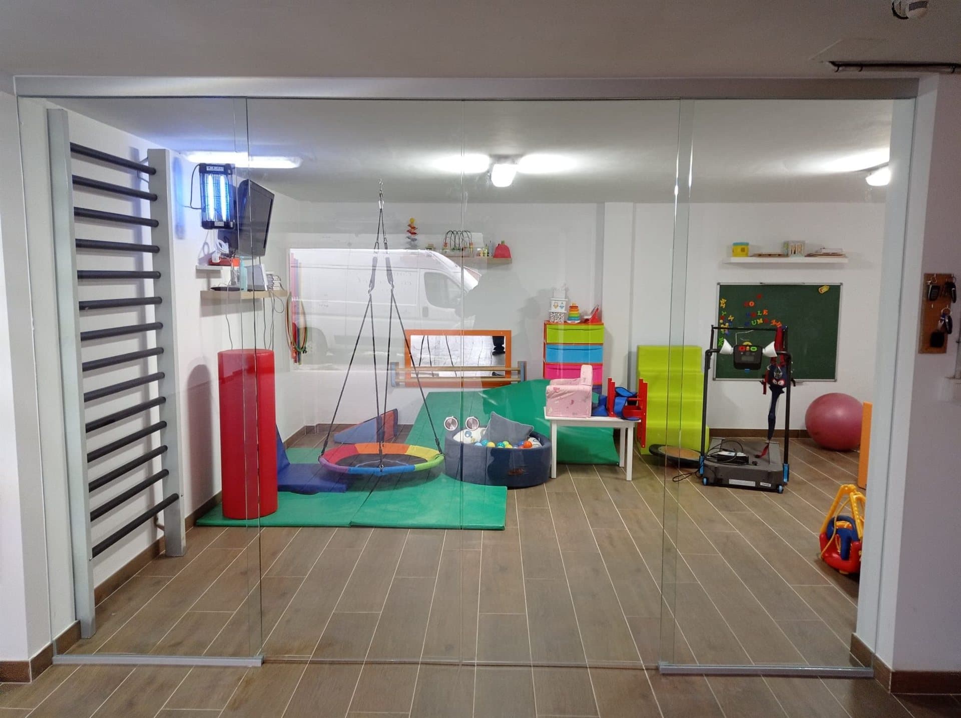 Prestaciones de los cristales para ventanas de Cristalería Senín en Caldas